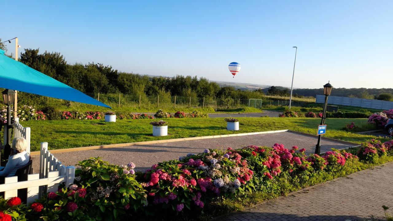 Le Mississippi Hotel Maninghem ภายนอก รูปภาพ